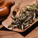 Mesin pangisi bobot semi-otomatis kanggo godhong teh